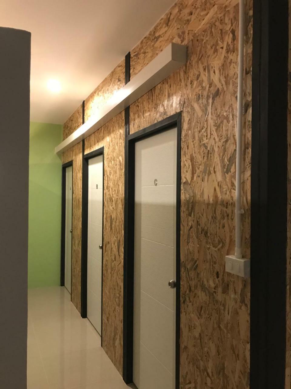 Baan Wararin Hostel Pattaya Eksteriør billede