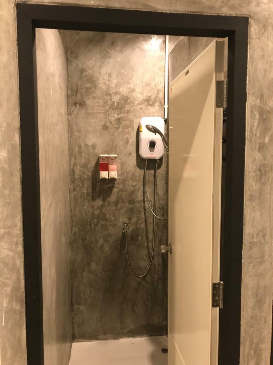 Baan Wararin Hostel Pattaya Eksteriør billede